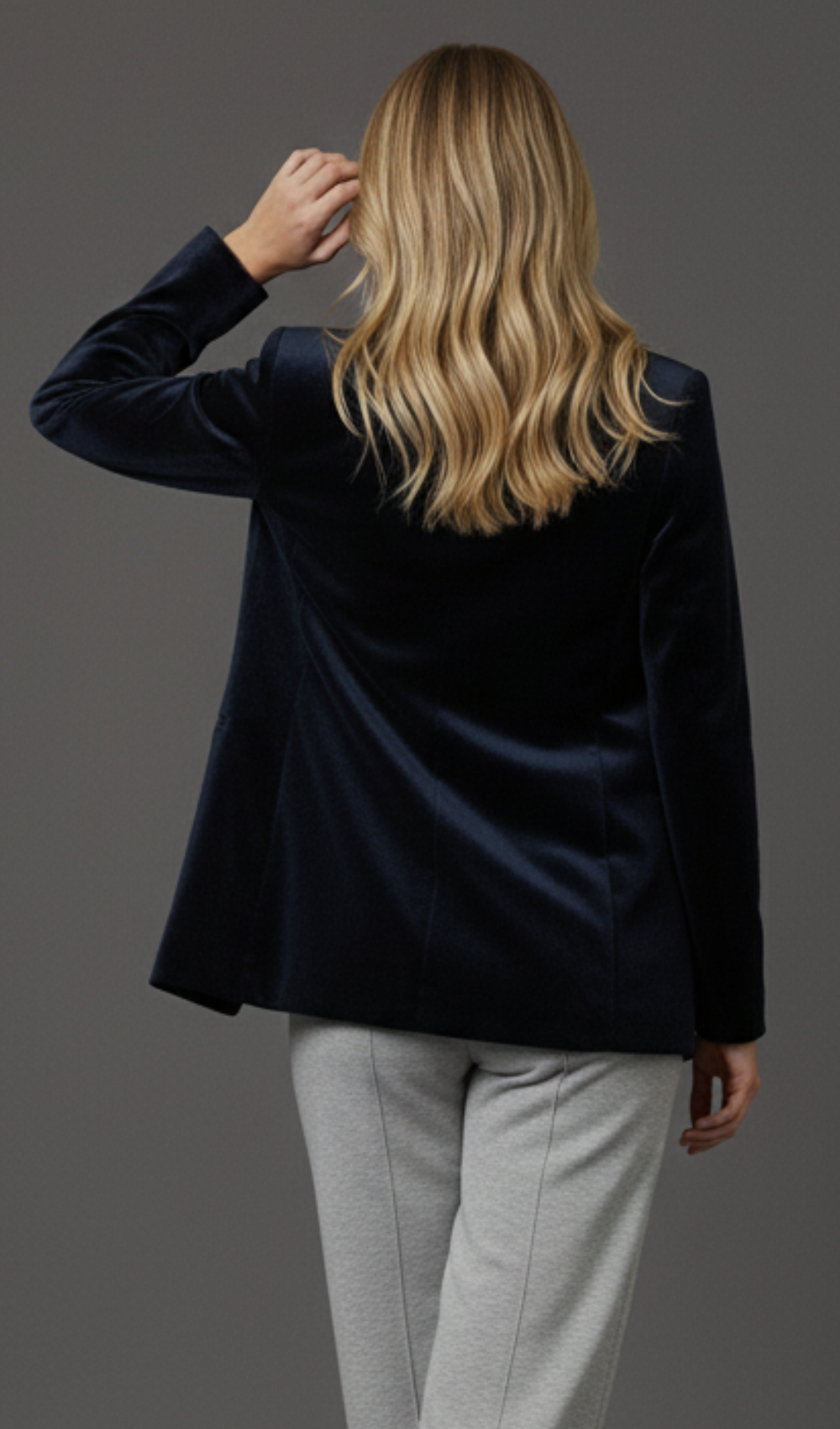 Pocketed Button Up Lapel Collar Blazer