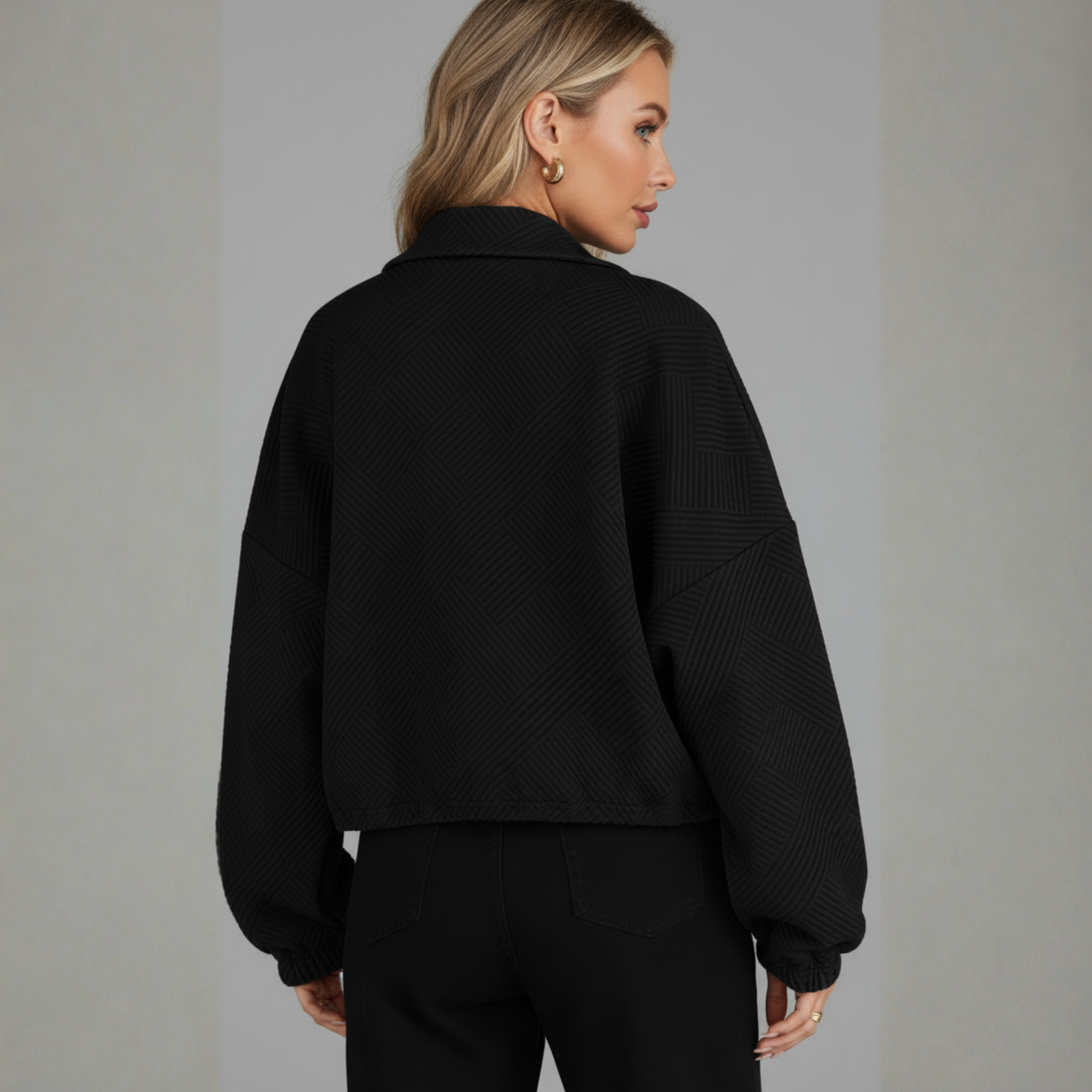 Long-sleeved textured coat