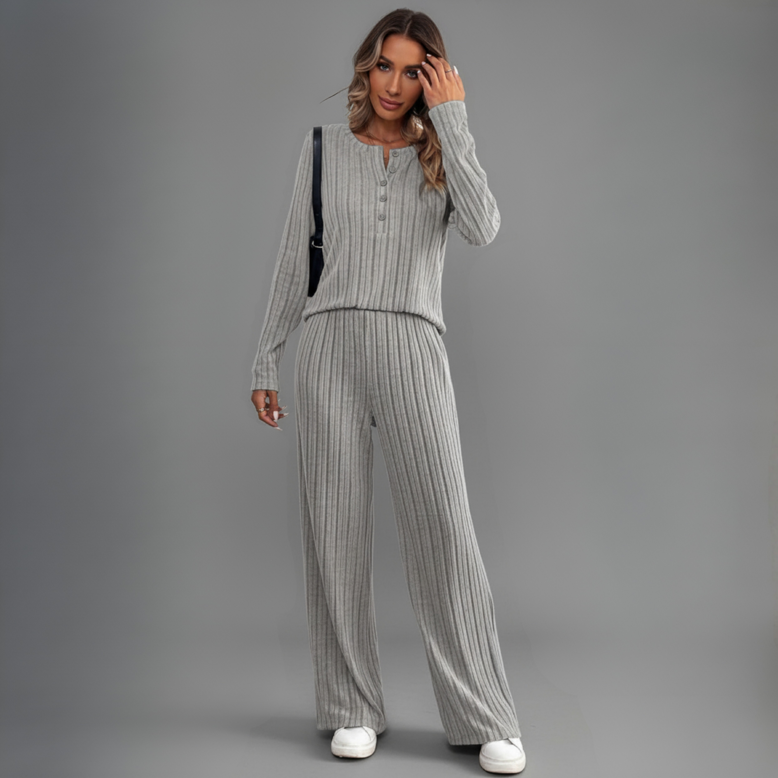 Long-sleeved blouse and pants set