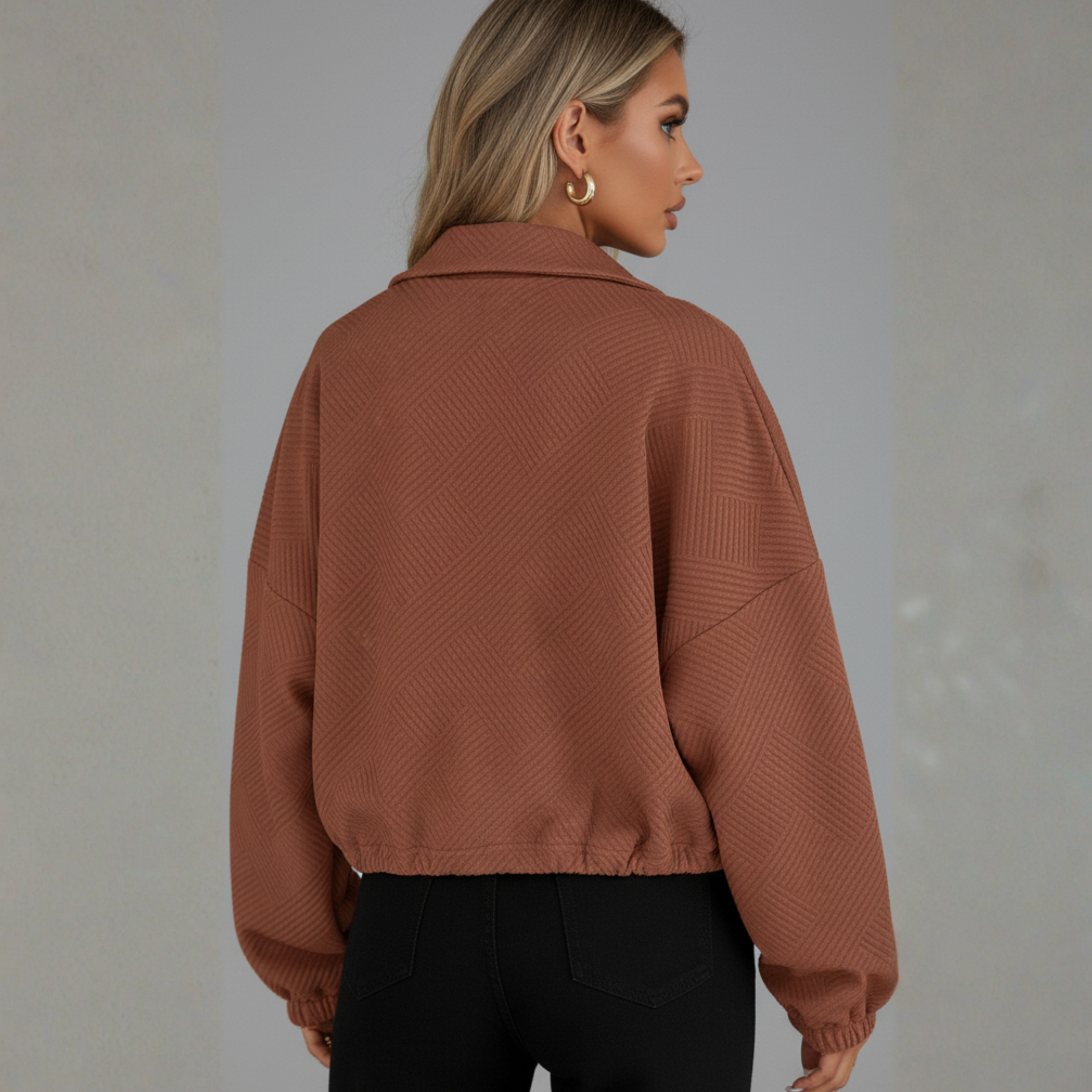 Long-sleeved textured coat