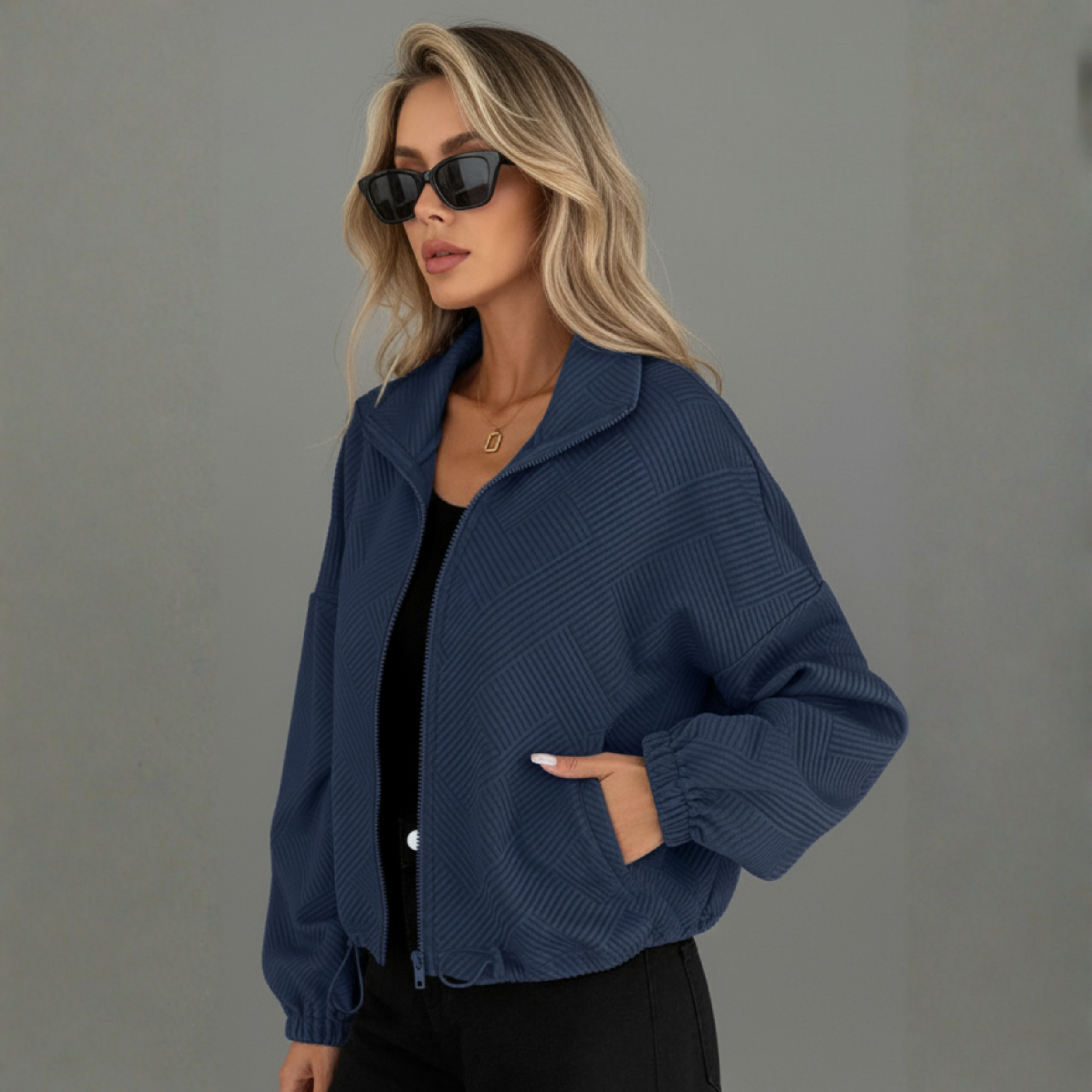 Long-sleeved textured coat