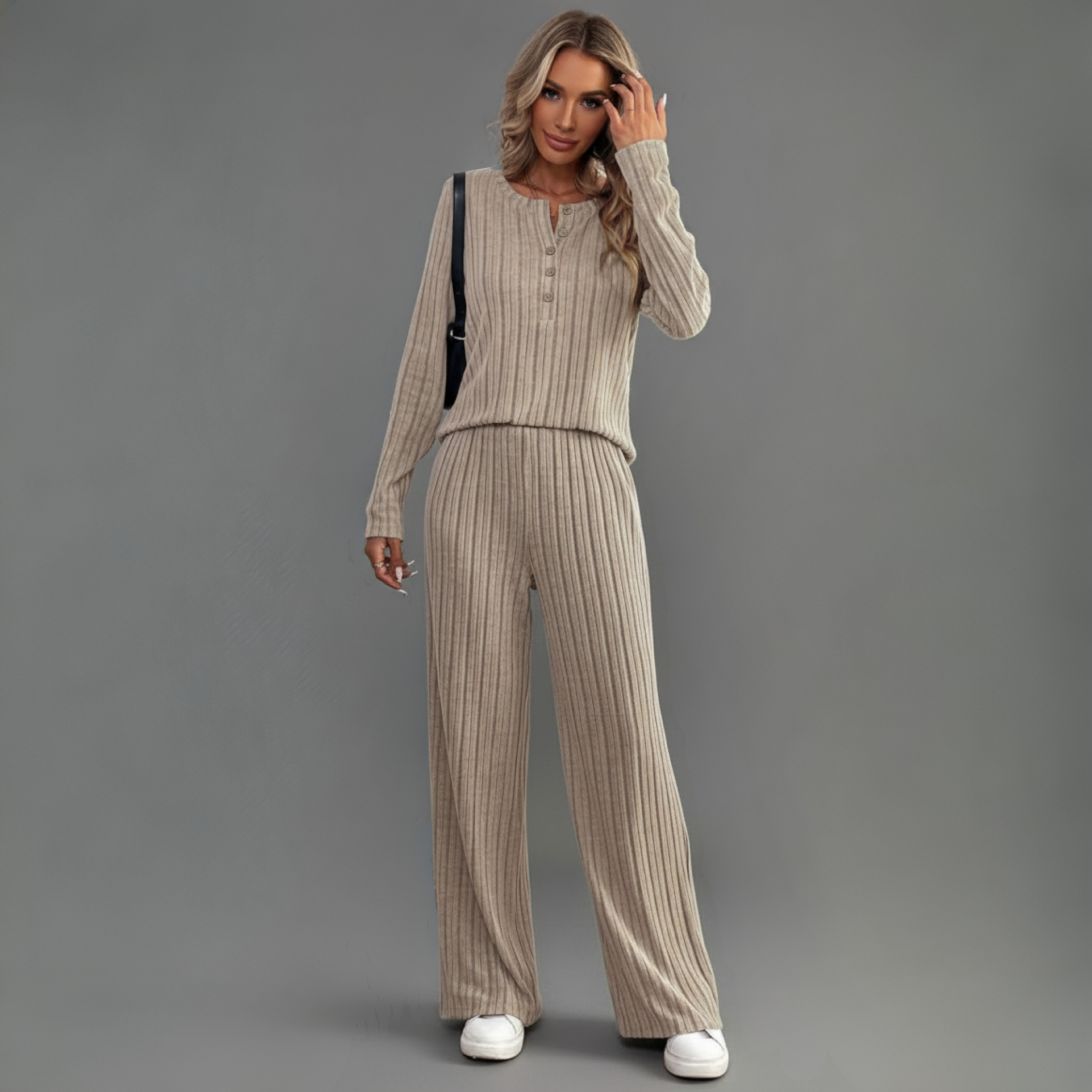 Long-sleeved blouse and pants set